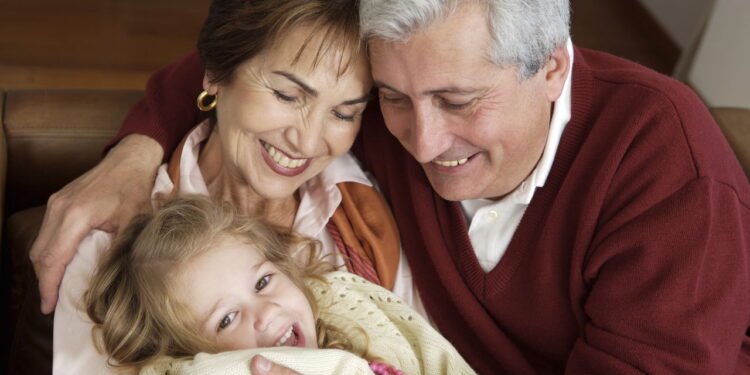Os 5 signos que são considerados as melhores vovós do zodíaco
