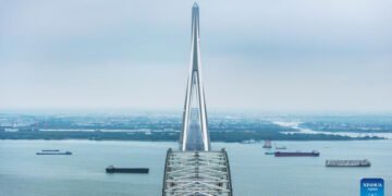 Inaugurada a maior ponte suspensa do mundo, um marco na história