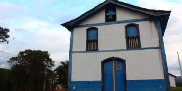 Você precisa conhecer a Serra dos Alves que encanta com cachoeiras, trilhas e cultura