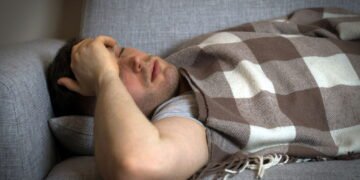 Despertar com falta de ar pode estar ligado a risco cardíaco grave