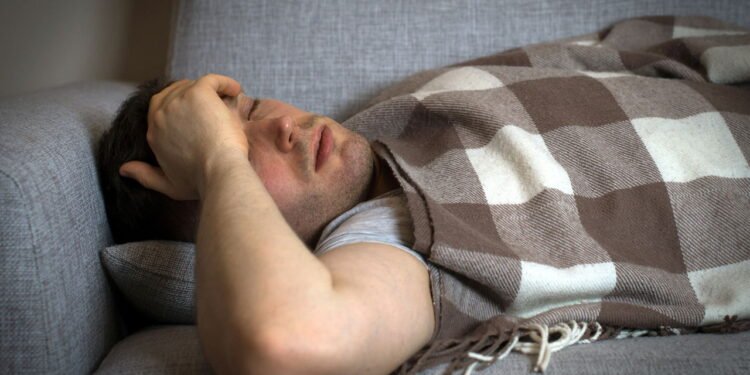 Despertar com falta de ar pode estar ligado a risco cardíaco grave