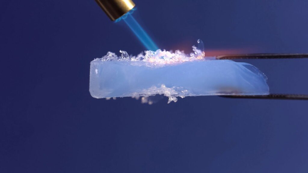 Esse material é feito de 99,8% de ar e está revolucionando a engenharia mundial