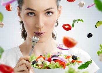 Alimentos que fortalecem pele e cabelo e como usar sem complicação