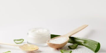 3 formas simples de usar babosa para melhorar a saúde da sua pele