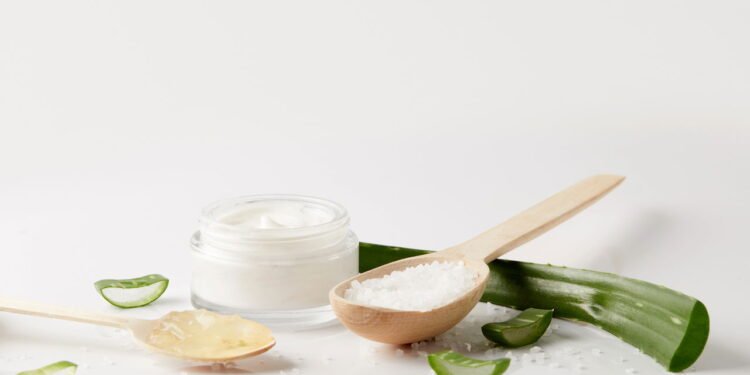 3 formas simples de usar babosa para melhorar a saúde da sua pele