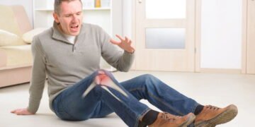Dor no joelho tem um sinal que você ignora