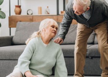 Dor no joelho tem um sinal que você ignora