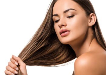 Esse chá está conquistando quem quer ter cabelos brilhantes sem química