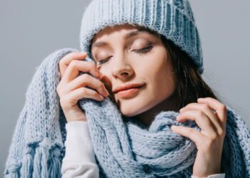 A forma mais elegante de usar cachecol em qualquer look