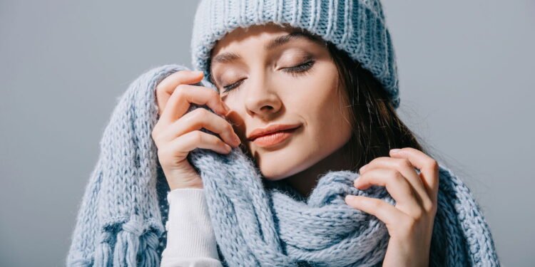 A forma mais elegante de usar cachecol em qualquer look