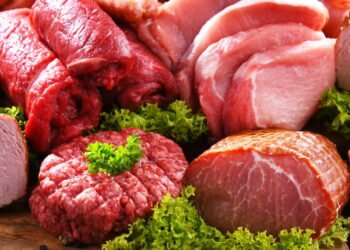 O que acontece no corpo quando você para de comer carne vermelha