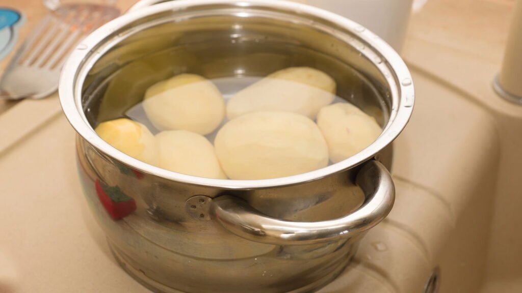O jeito certo de preparar batatas sem perder nutrientes