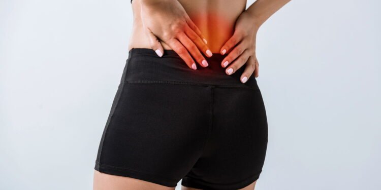 Dor lombar - Créditos: depositphotos.com / AndrewLozovyi