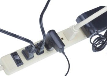 Os aparelhos elétricos que você não deveria conectar a um cabo de extensão