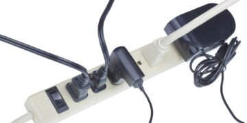 Os aparelhos elétricos que você não deveria conectar a um cabo de extensão