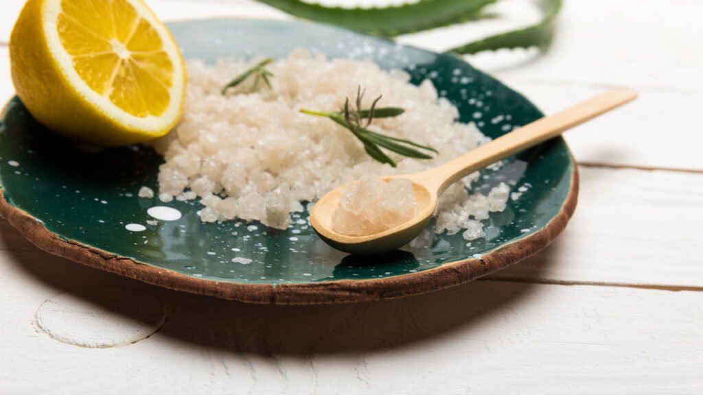 Restaure o brilho das suas panelas utilizando apenas esses 2 ingredientes