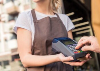 Golpe da maquininha se espalha pelo Brasil e já causou prejuízo bilionário