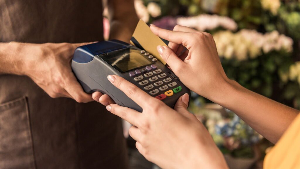 Golpe da maquininha se espalha pelo Brasil e já causou prejuízo bilionário 