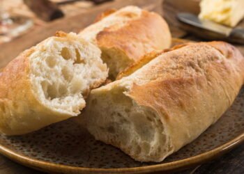 Truque secreto com airfryer para sempre ter pães quentinhos e crocantes