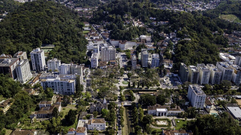 As cidades brasileiras ideais para viver bem após a aposentadoria