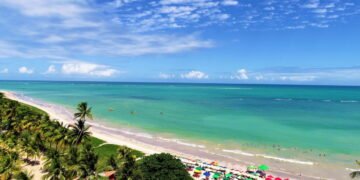 As praias mais paradisíacas e pouco exploradas do Brasil para sair da rotina