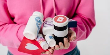 O novo alerta de especialistas sobre o uso excessivo de redes por jovens