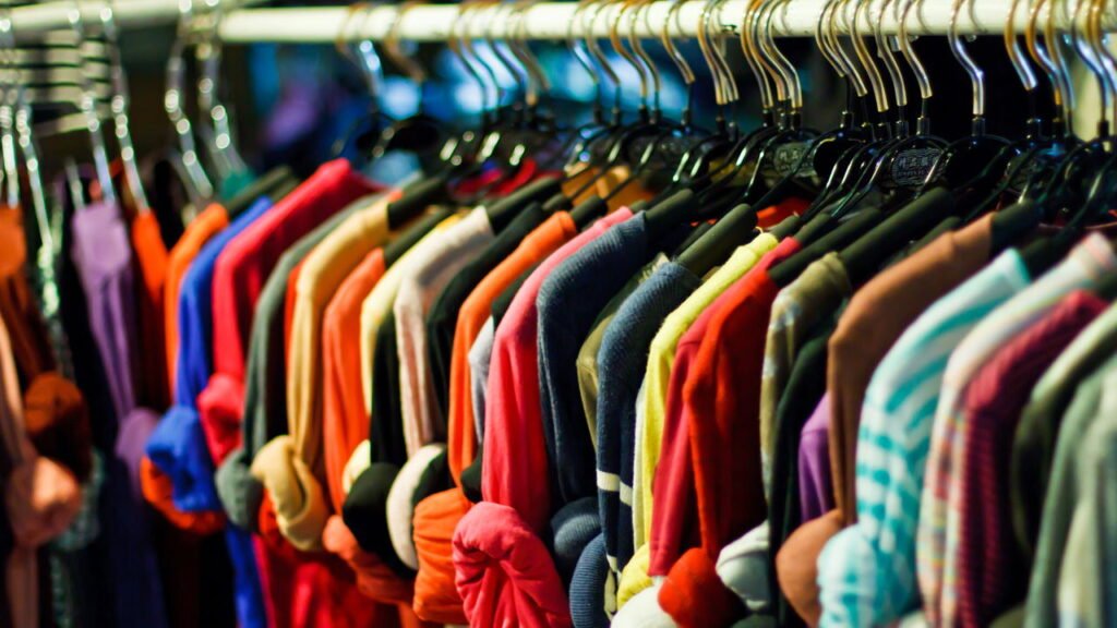 Truques simples que vão fazer suas roupas durarem muito mais