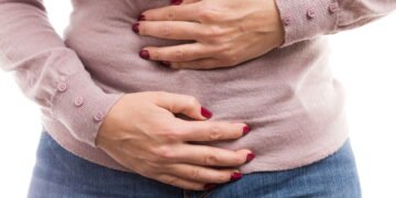 Os 4 melhores chás diuréticos para desinchar naturalmente