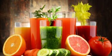 Você pode estar envelhecendo mais rápido por não tomar esses sucos