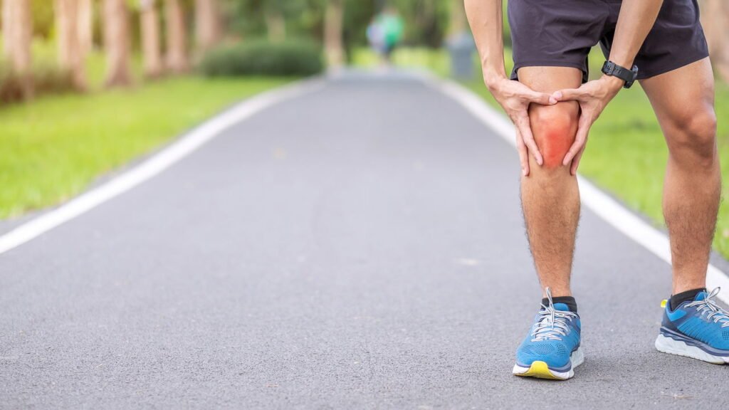 Dor no joelho ao pular ou correr pode ser tendinite patelar