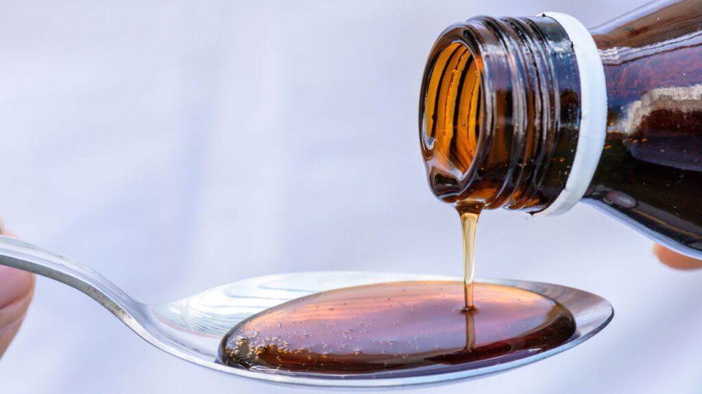 Mistura de cozinha vira o xarope natural favorito contra resfriados