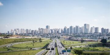 Cidade do interior paulista está conquistando brasileiros com inovação e lazer