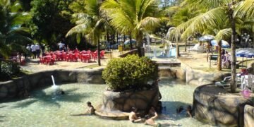 Essa cidade revela o segredo das águas termais e surpreende turistas o ano inteiro