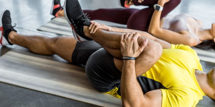 Alongamento - Créditos: depositphotos.com / VitalikRadko