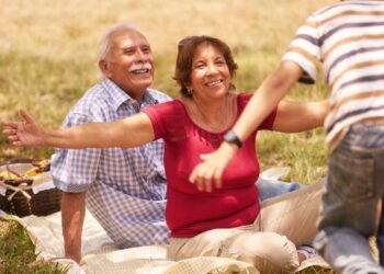 O clima agradável de 16°C a 29°C é ideal para o passeio ao ar livre