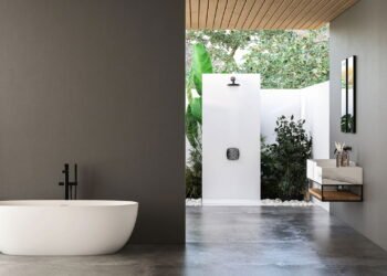 Adeus aos chuveiros, a tendência que previne o mofo nos banheiros