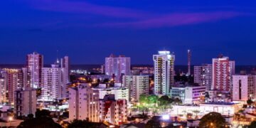 Essa cidade tem parque, universidade famosa e ainda é ponto de partida para viajar pelo interior