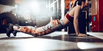 Exercício simples que queima 1 hora de academia em 15 minutos