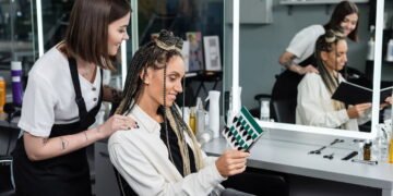 Cores de cabelo que vão bombar no verão e deixar seu visual mais leve