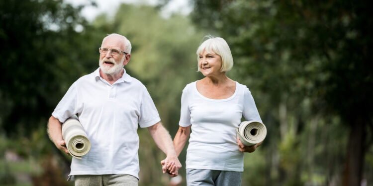 Exercícios simples que fortalecem músculos e ossos após os 50 anos