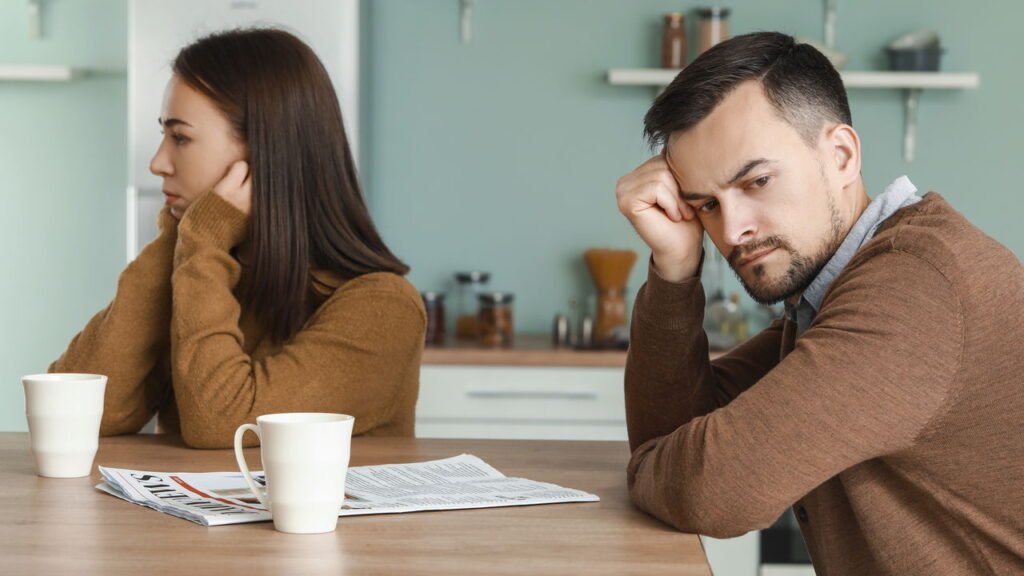 Como as respostas secas destroem relacionamentos sem você perceber