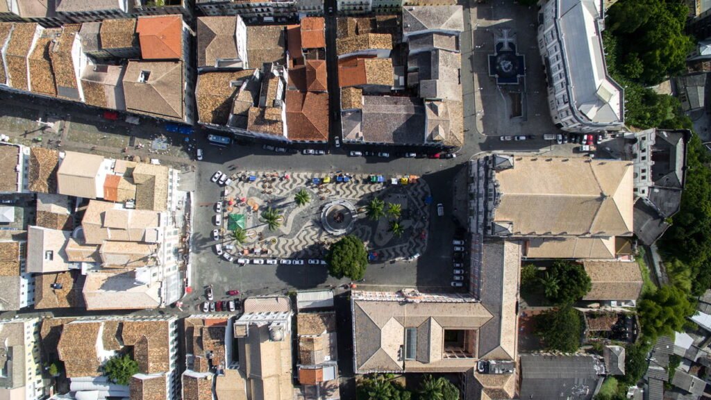 Taxa de condomínio é do proprietário, mesmo sem a posse do imóvel