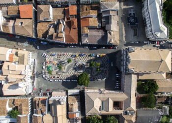 Taxa de condomínio é do proprietário, mesmo sem a posse do imóvel