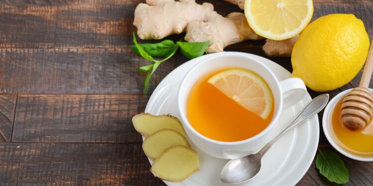 Chá de limão com mel - Créditos: depositphotos.com / JulijaDM