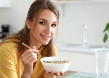 O plano de dieta da sopa de repolho de 7 dias