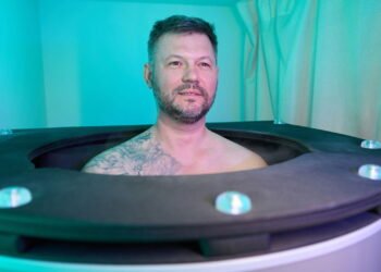 Os benefícios e cuidados de um banho gelado que você precisa conhecer