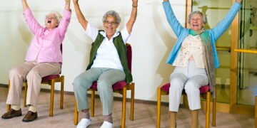 Exercícios simples para fortalecer músculos na terceira idade