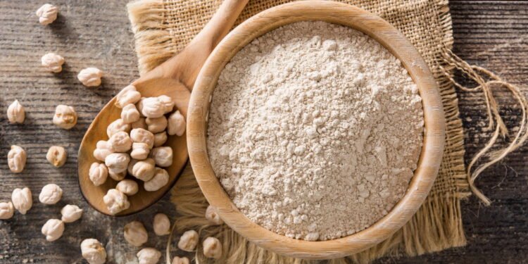 Farinha rica em fibras que ajuda na saciedade e pode substituir a de trigo