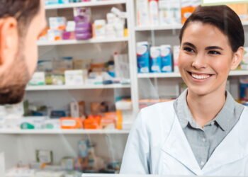 Programa garante medicamentos gratuitos e com desconto para idosos