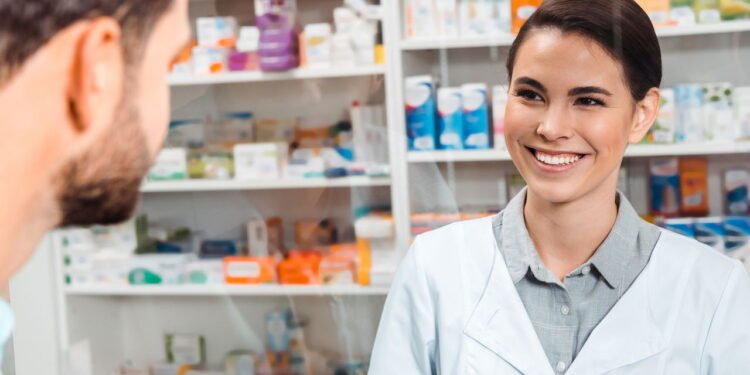 Programa garante medicamentos gratuitos e com desconto para idosos